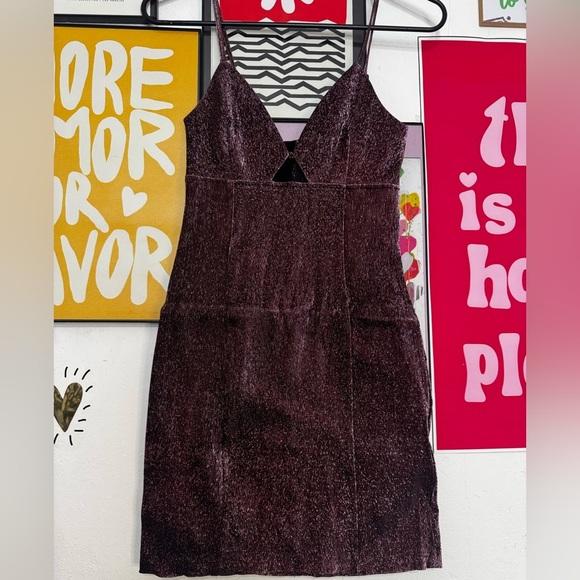 H&M Sparkly Plum Mini Dress – XS – New with Tags – Conscious Choice - Picture 1 of 4